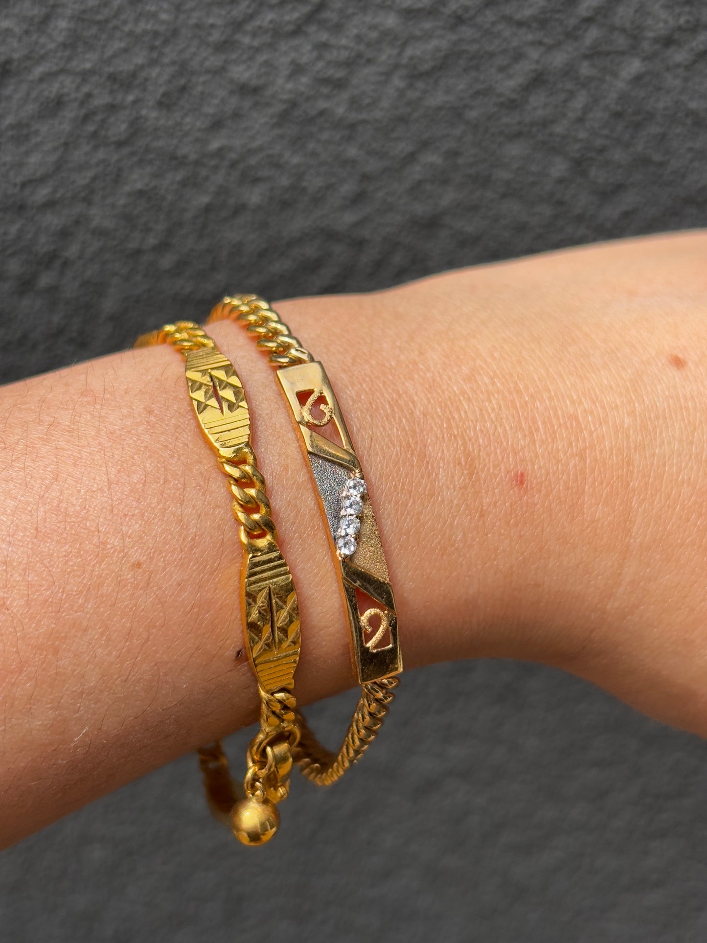 17k Vintage Bracelet